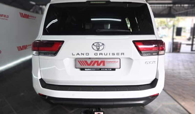 TOYOTA LAND CRUISER 300 3.3D GX-R V6 full