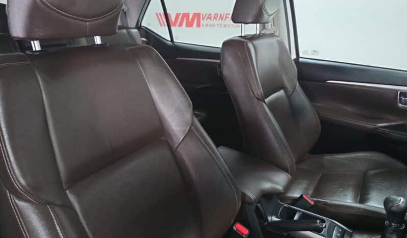 TOYOTA FORTUNER 2.8GD-6 4X4 full
