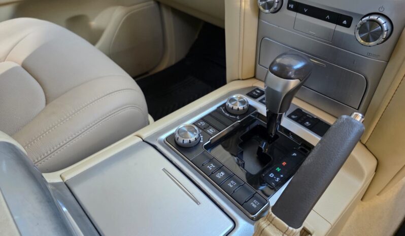 TOYOTA LAND CRUISER 200 4.5D-4D VX A/T full