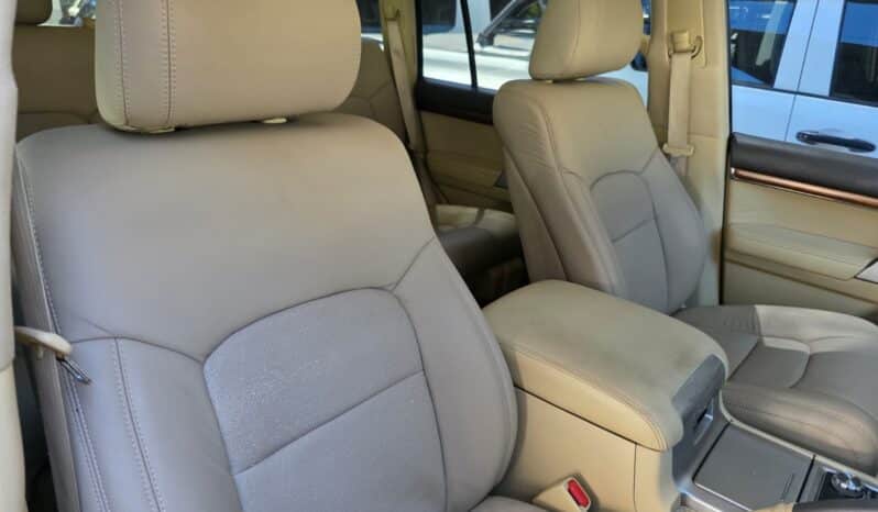 TOYOTA LAND CRUISER 200 4.5D-4D VX A/T full