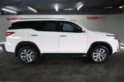 TOYOTA FORTUNER 2.8GD-6 RB A/T