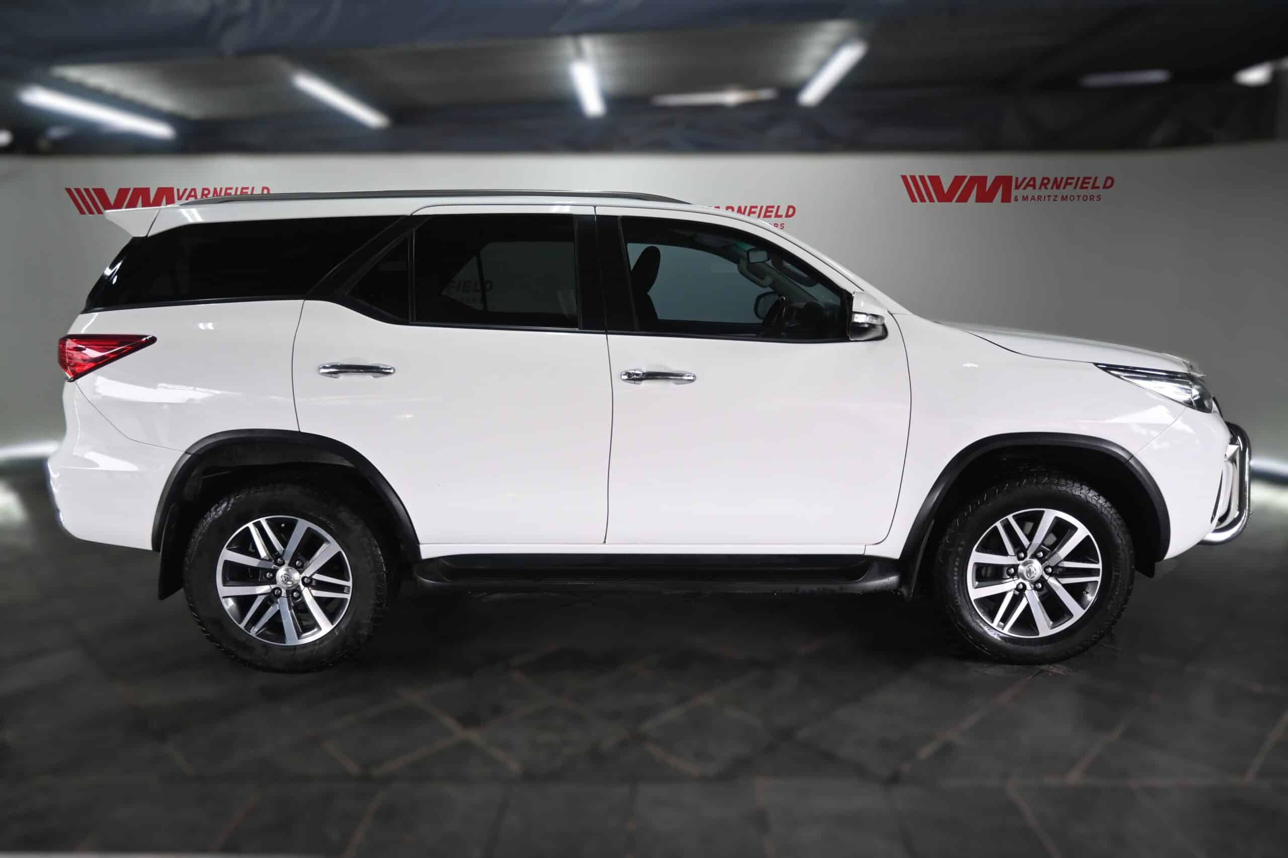 TOYOTA FORTUNER 2.8GD-6 RB A/T