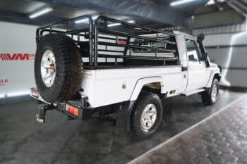 TOYOTA HILUX 3.0D-4D RAIDER E/C 4X4