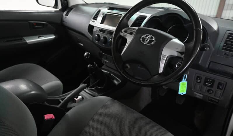 TOYOTA HILUX 3.0D-4D RAIDER E/C 4X4 full