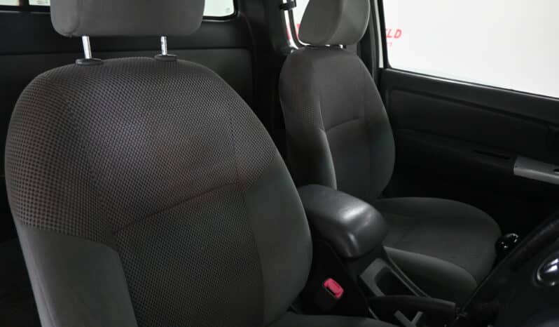 TOYOTA HILUX 3.0D-4D RAIDER E/C 4X4 full