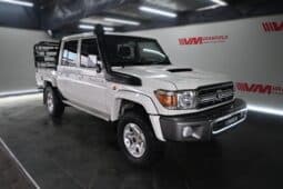 TOYOTA LAND CRUISER 79 4.5D P/U D/C