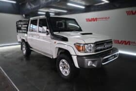 TOYOTA LAND CRUISER 79 4.5D P/U D/C