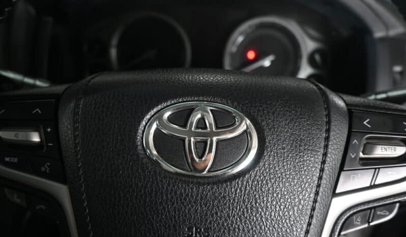 TOYOTA LAND CRUISER 200 V8 4.5D VX A/T full