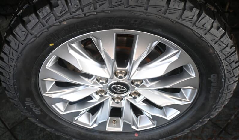 TOYOTA LAND CRUISER 300 V6 3.3D ZX full