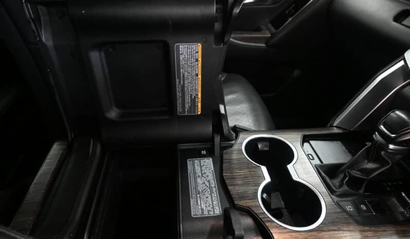 TOYOTA LAND CRUISER 300 V6 3.3D ZX full