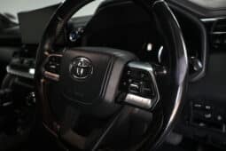 TOYOTA LAND CRUISER 300 V6 3.3D ZX full