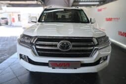 TOYOTA LAND CRUISER 200 V8 4.5D VX-R A/T