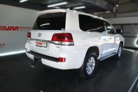 TOYOTA LAND CRUISER 200 V8 4.5D VX-R A/T