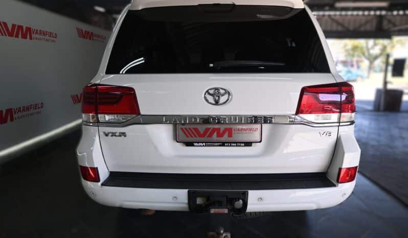 TOYOTA LAND CRUISER 200 V8 4.5D VX-R A/T full