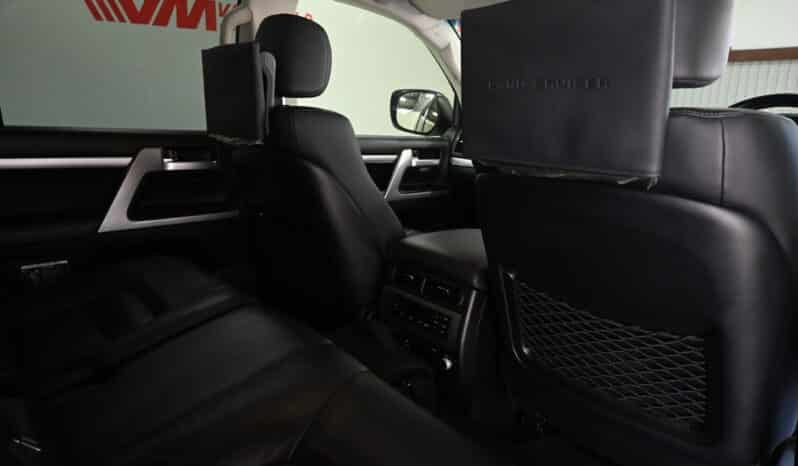 TOYOTA LAND CRUISER 200 V8 4.5D VX-R A/T full