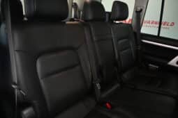 TOYOTA LAND CRUISER 200 V8 4.5D VX-R A/T full