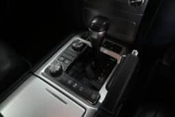 TOYOTA LAND CRUISER 200 V8 4.5D VX-R A/T full