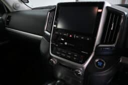 TOYOTA LAND CRUISER 200 V8 4.5D VX-R A/T full