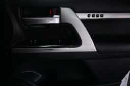 TOYOTA LAND CRUISER 200 V8 4.5D VX-R A/T full