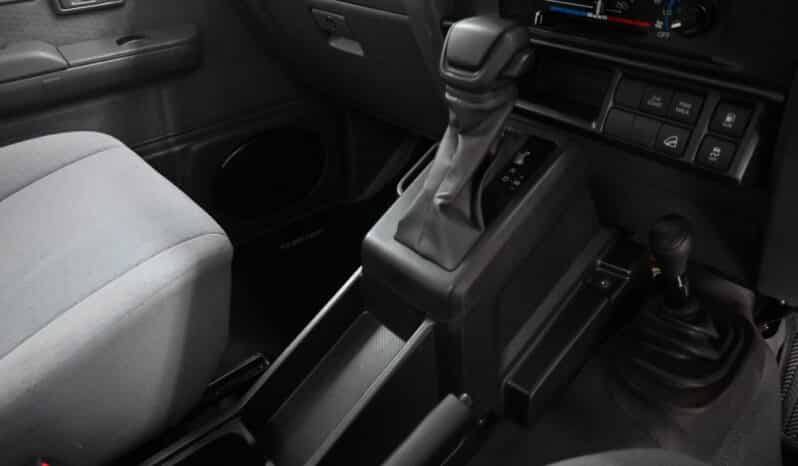 TOYOTA LAND CRUISER 79 2.8GD-6 P/U S/C A/T full
