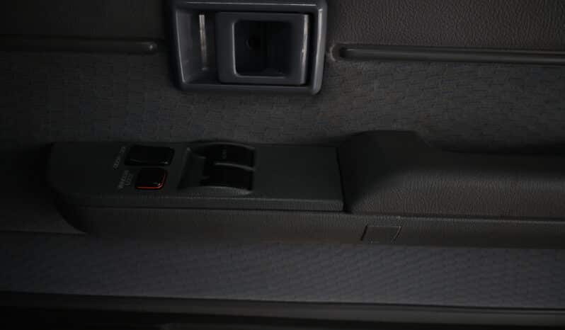 TOYOTA LAND CRUISER 79 2.8GD-6 P/U S/C A/T full