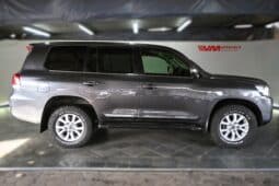 TOYOTA LAND CRUISER 200 V8 4.5D VX A/T