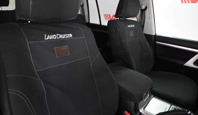 TOYOTA LAND CRUISER 200 V8 4.5D VX A/T full