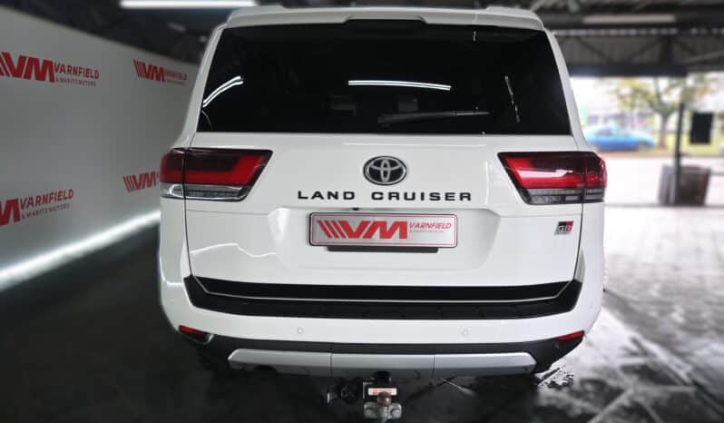 TOYOTA LAND CRUISER 300 V6 3.3D GR-S full