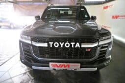 TOYOTA LAND CRUISER 300 V6 3.3D GR-S full