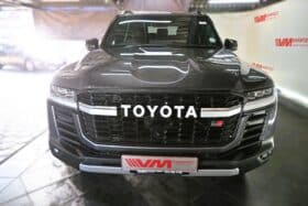 TOYOTA LAND CRUISER 300 V6 3.3D GR-S