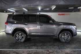 TOYOTA LAND CRUISER 300 V6 3.3D GR-S