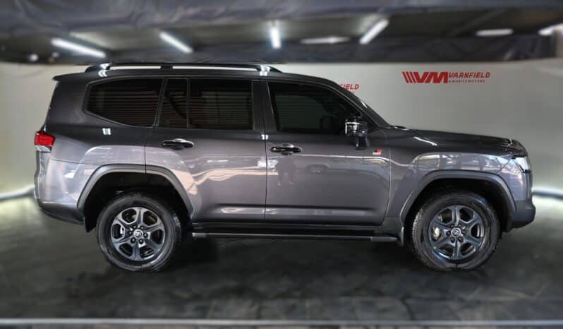 TOYOTA LAND CRUISER 300 V6 3.3D GR-S full