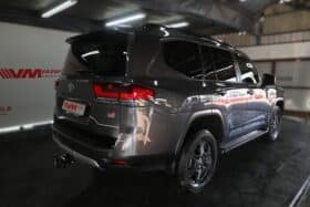 TOYOTA LAND CRUISER 300 V6 3.3D GR-S