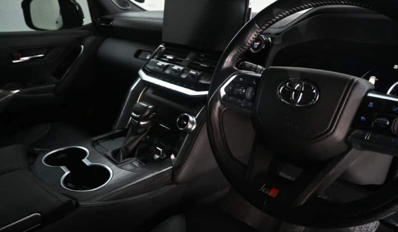 TOYOTA LAND CRUISER 300 V6 3.3D GR-S full