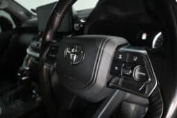 TOYOTA LAND CRUISER 300 V6 3.3D GR-S full