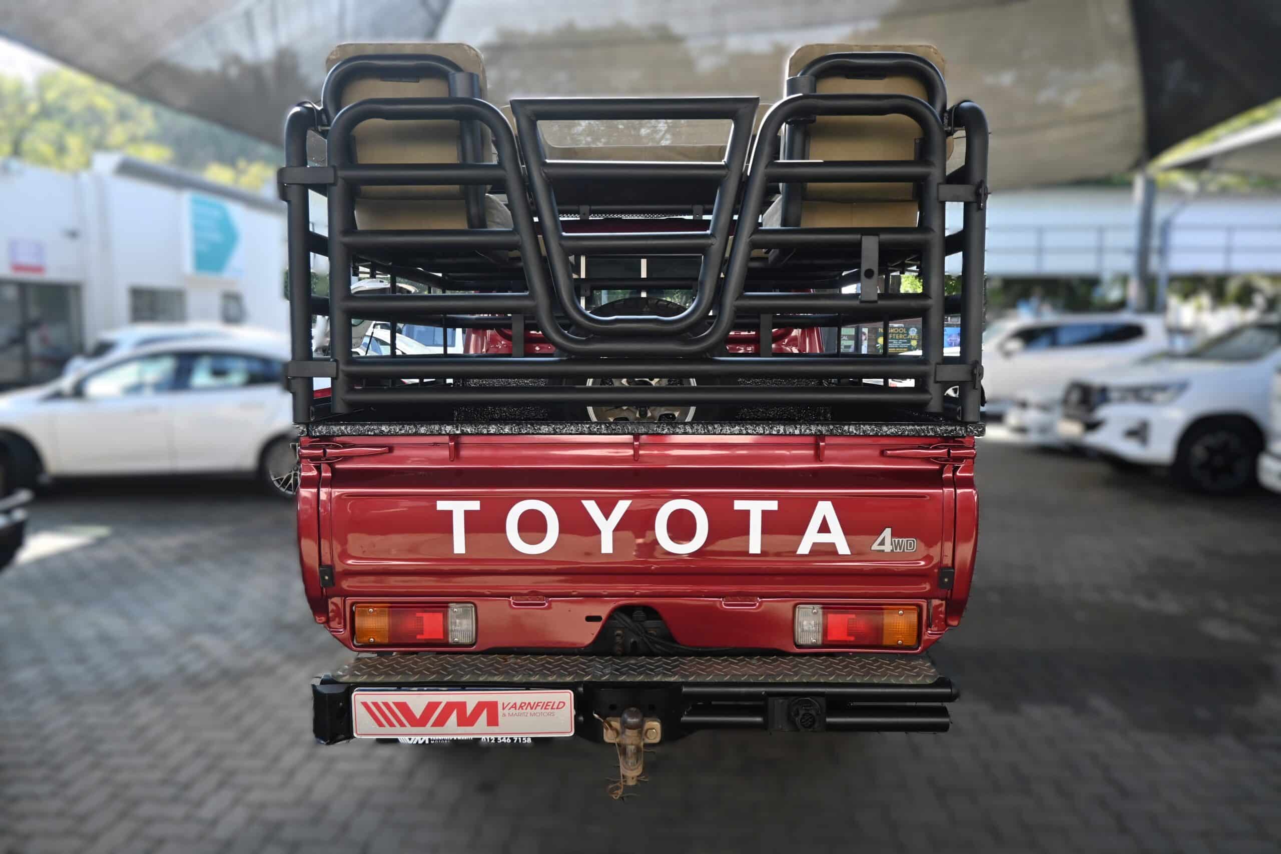 TOYOTA LAND CRUISER 79 4.0P P/U D/C