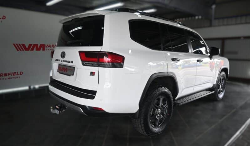 TOYOTA LAND CRUISER 300 V6 3.3D GR-S full