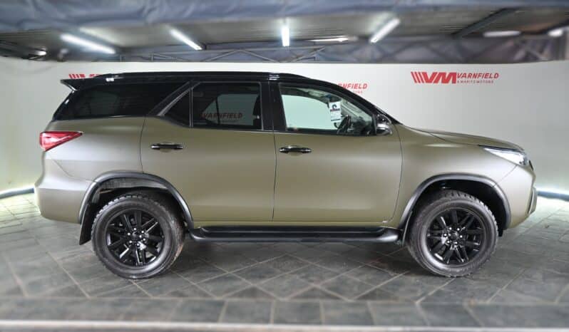 TOYOTA FORTUNER 2.8GD-6 RB A/T full