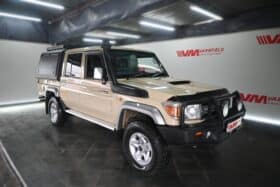 TOYOTA LAND CRUISER 79 4.5D P/U D/C