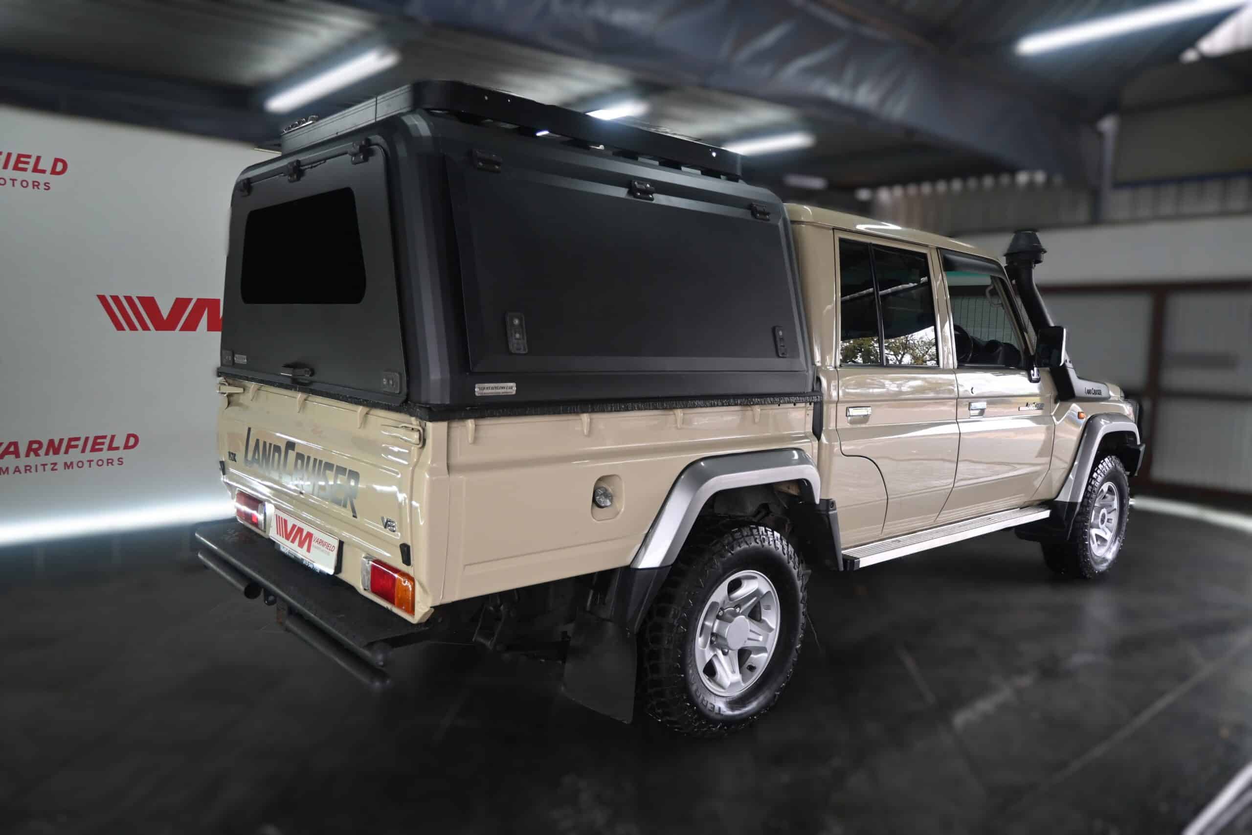 TOYOTA LAND CRUISER 79 4.5D P/U D/C