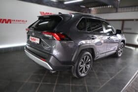 TOYOTA RAV4 2.0 GX-R