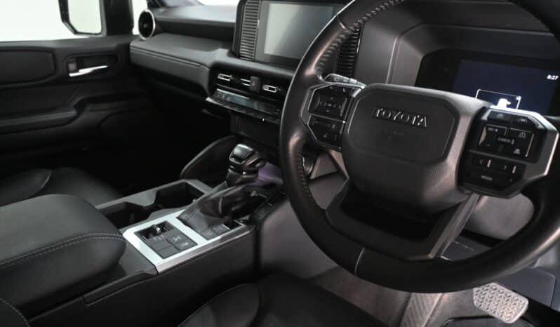 TOYOTA LAND CRUISER PRADO TX 2.8GD A/T full