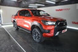 TOYOTA HILUX 2.8GD-6 RB LEGEND RS 4X4 A/T D/C