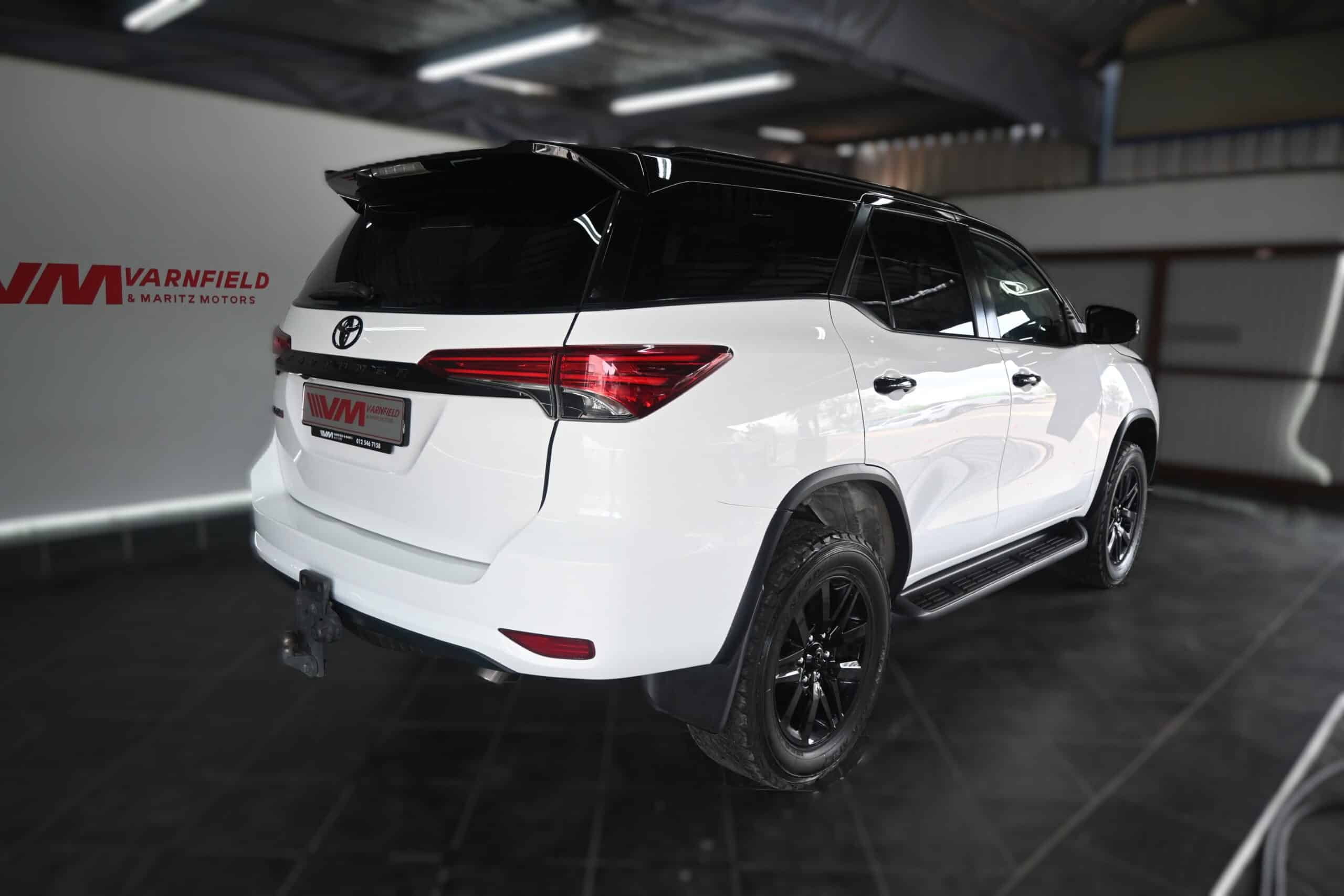 TOYOTA FORTUNER 2.8GD-6 RB A/T