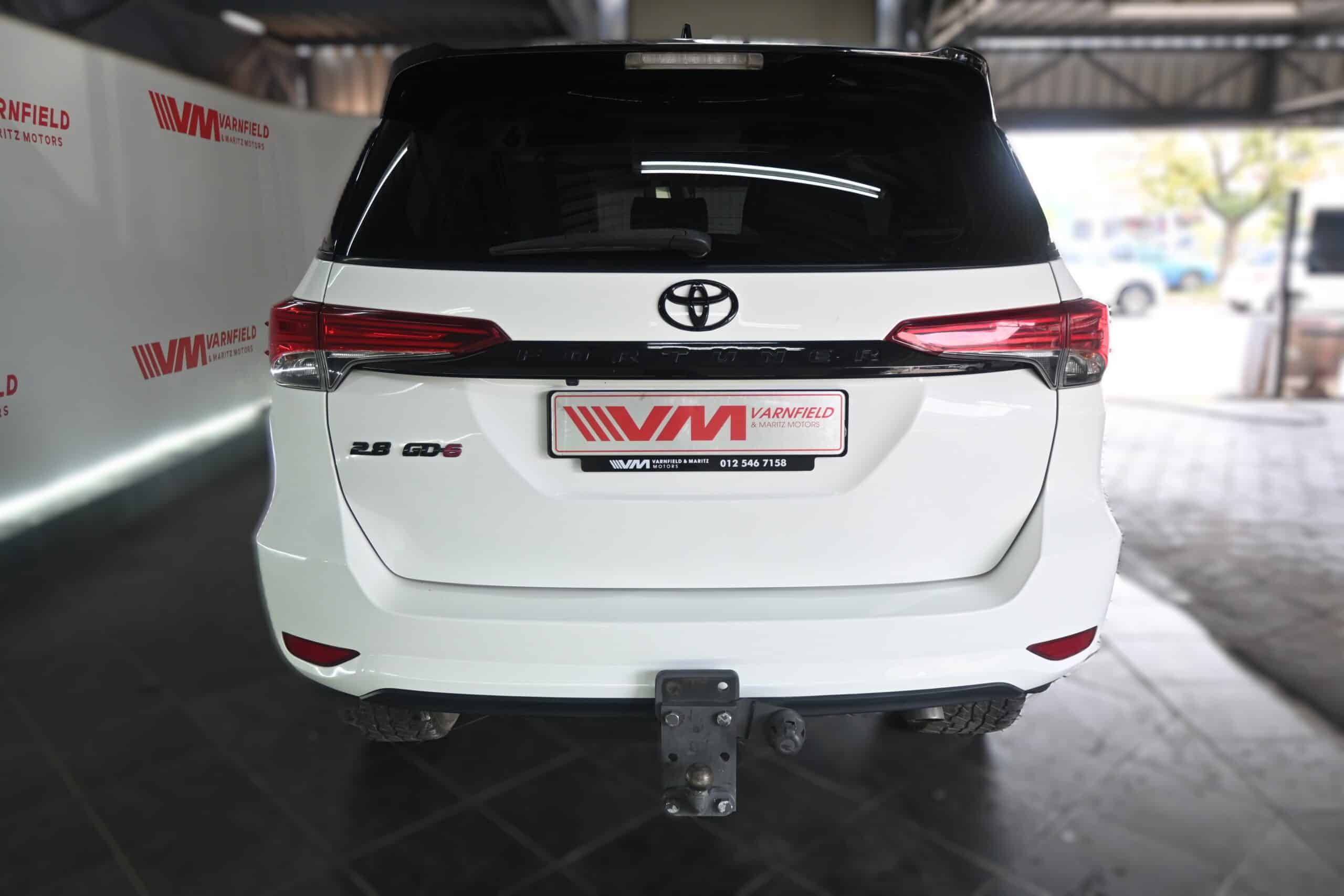 TOYOTA FORTUNER 2.8GD-6 RB A/T