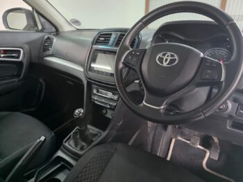 TOYOTA LAND CRUISER PRADO TX 2.8GD A/T