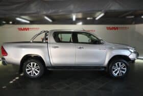 TOYOTA HILUX 28GD-6 RAIDER 4X4 AT D/C