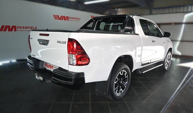 TOYOTA HILUX 2.8GD-6 RB RAIDER A/T E/C full
