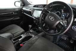 TOYOTA HILUX 2.8GD-6 RB RAIDER A/T E/C full