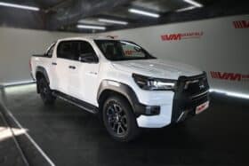 TOYOTA HILUX 2.8GD-6 RB LEGEND A/T P/U D/C